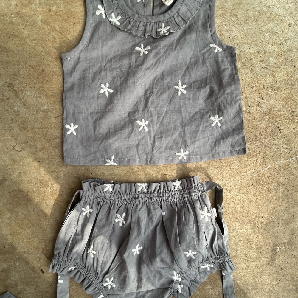 NWOT Toddler Linen Two Piece Outfit - Picture 4 of 9